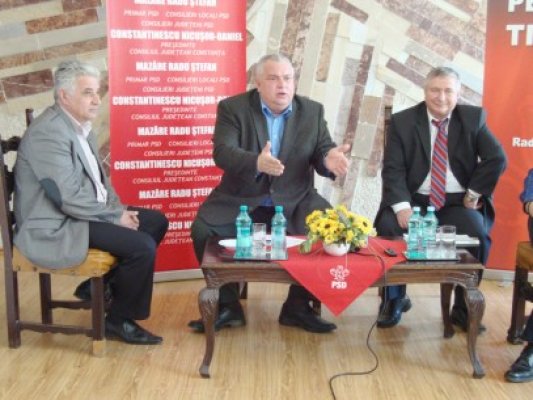 Constantinescu: Vom duce o campanie civilizată doar dacă nu vom fi şantajaţi şi ascultaţi de SRI